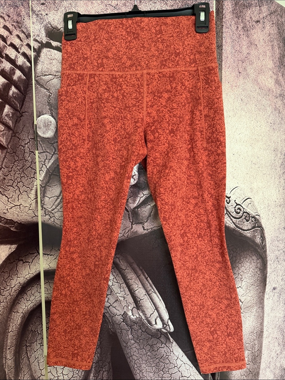 Athleta Salutation Stash Pocket II 7/8 Tight